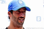 Un peu perturbé par les rumeurs, Ricciardo veut se concentrer sur la piste