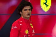 Sainz slipping into Ferrari 'number 2' role