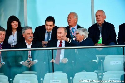 Ecclestone hits back after Carey jibe