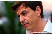 Wolff ne prend pas position entre Michelin et Pirelli