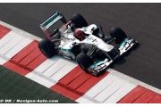 A test comparison between Formula 1 and Mercedes-AMG cars