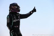 Hamilton : Être questionné par de jeunes pilotes 'rend humble'