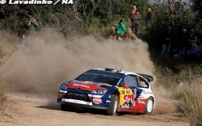 Ogier revient sur les talons de Loeb