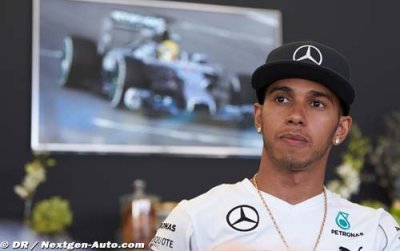 Hamilton&nbsp;: Je veux rester chez Mercedes et Mercedes me veut