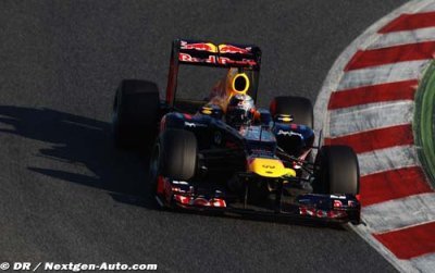 Vettel bloqué au garage