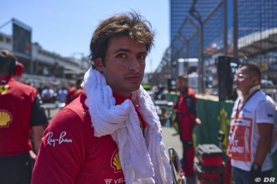 Sainz : Ferrari peut encore remporter le championnat