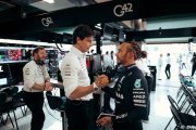 Wolff : Battre Red Bull en 2024 va 'contre toute attente'