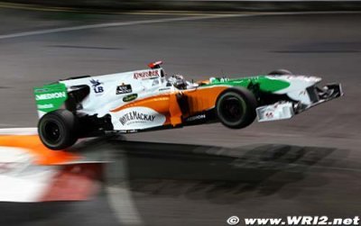 Hamilton espère que la chicane 10 sera changée en 2011