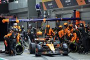 Stella admet que McLaren F1 doit progresser 'sur tous les plans' aux stands