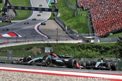 Russell a fait le nécessaire pour ’profiter’ de l’accrochage devant lui