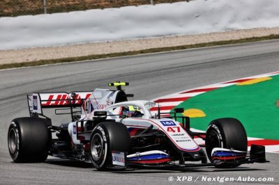 Chez Haas F1, Mazepin patine et patauge, Schumacher progresse