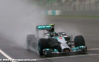 Rosberg a eu des soucis au freinage