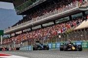 Wolff 'n'ose pas croire' que la collision de Verstappen avec Russell était volontaire