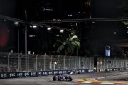 Sainz marque un point après 40 tours 'ennuyeux' et une fin de course 'amusante' 
