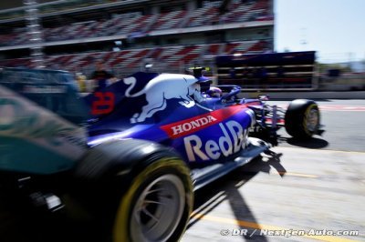 Albon clôt des essais privés réussis pour Toro Rosso et Honda