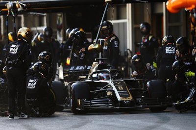 2019 tyre situation ’not Formula 1’ - Steiner
