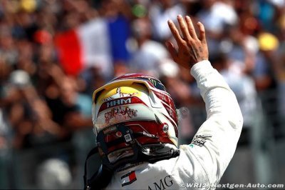 ’No hope’ for Hamilton’s rivals - press