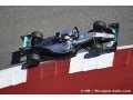 Hamilton edges Rosberg to take US GP pole