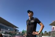 Pour gérer une saison compliquée, Russell se met au golf