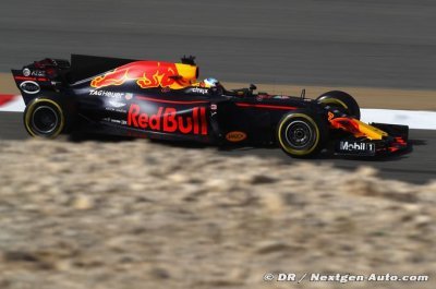 Bahreïn, Jour 1&nbsp;: Ricciardo en tête à mi-séance, McLaren en panne
