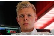Magnussen still working on 2016 F1 role