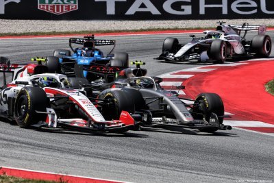 ’Ca semble écrit’&nbsp;: Audi F1 rate encore les points, un abandon bizarre pour Hülkenberg