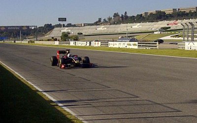 Raikkonen a repris le volant (+ photos)