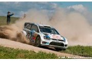 SS4: Ogier takes charge in dusty Spain