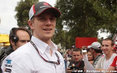 Report - Hulkenberg too heavy for 2014 McLaren