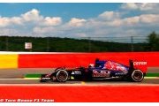 Verstappen remonte fort, Sainz poursuit sa série noire