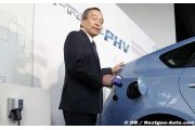 Takeshi Uchiyamada et Gérard Larrousse à l'honneur