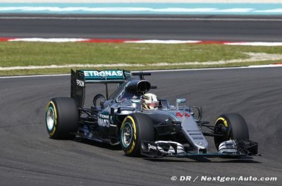 Sepang, L3&nbsp;: Hamilton devant Verstappen et Rosberg