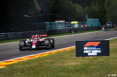 Bottas compare les moteurs de Ferrari et Mercedes F1