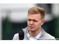 Magnussen can win titles after 2015 'pause' - Dennis