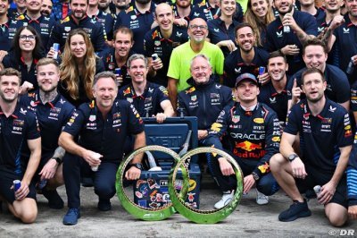 Horner en désaccord avec Marko&nbsp;: le titre constructeurs reste possible pour Red Bull