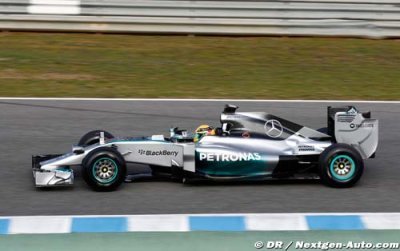 Mercedes poursuit la mise au point de sa W05