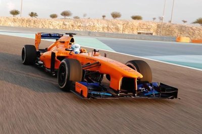 Alonso critique le bruit des V6 après avoir piloté une McLaren de 2013