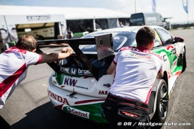 Race preview: Who will master the WTCC joker in Portugal?
