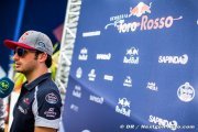 Sainz : Plus Max réussit, mieux ce sera pour moi