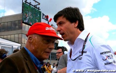 FIA test rules a blow for Mercedes, Ferrari