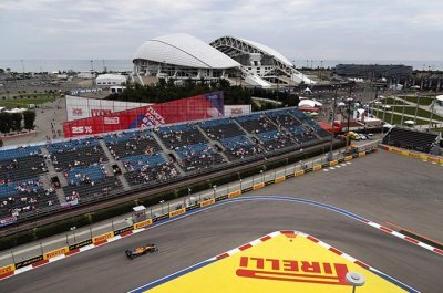 McLaren n’est pas dans le rythme, Sainz évoque un vendredi ‘difficile’