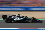 GP de Chine de F1, Libres : Russell et Mercedes se placent, McLaren et Ferrari se battent