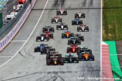 Pour Horner, Wolff ment quand il dit que Mercedes F1 a stoppé tout développement