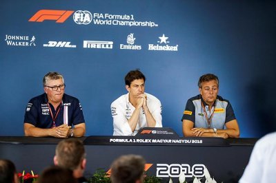 Mercedes est contrainte de compromettre sa fiabilité pour lutter face à Ferrari