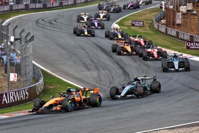 Norris gagne une course folle à Zandvoort devant les Mercedes F1