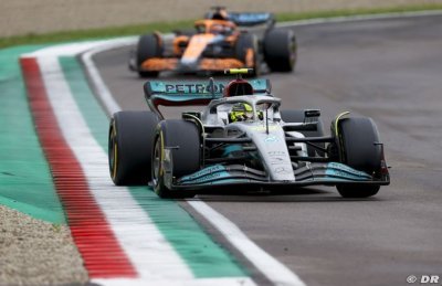 Hamilton humilié par Russell chez Mercedes ? Hill n’est pas d’accord