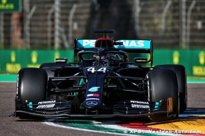 Daimler yet to agree to new Hamilton deal