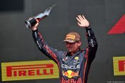 Verstappen explique 'l'agressivité' de Red Bull après sa défaite face à Russell
