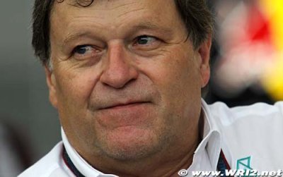 Haug insists ’no cracks’ in Mercedes team harmony