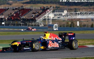 Barcelone&nbsp;: Vettel largement en tête à la mi-journée